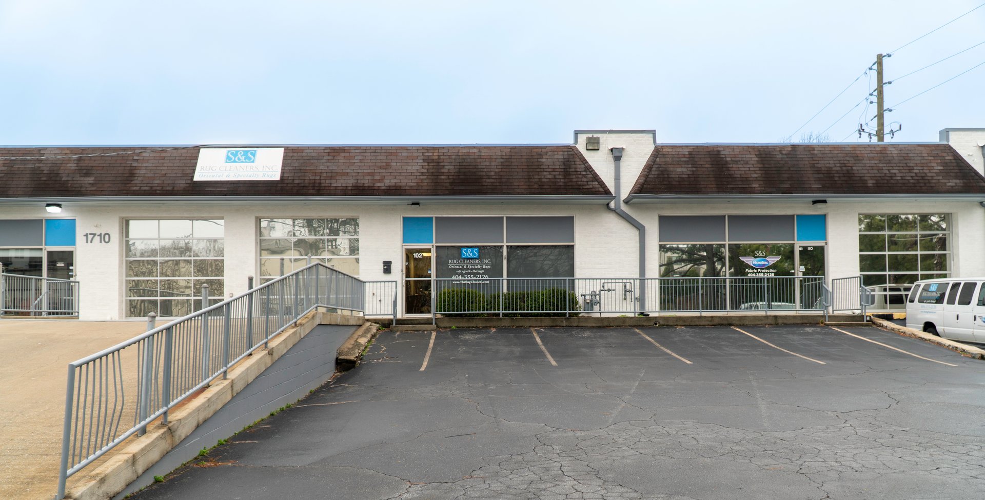 Professional rug cleaning services in Atlanta