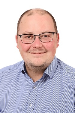 Manden bag Business Launch