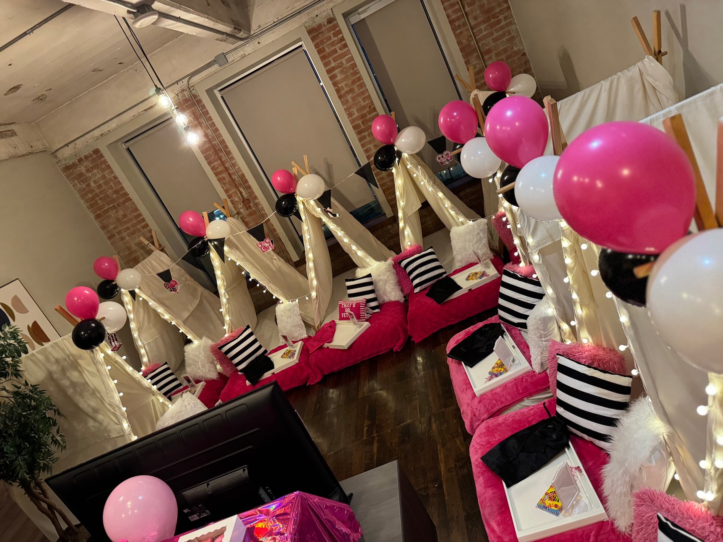 Dazzled Dreams & Yards yard decoration