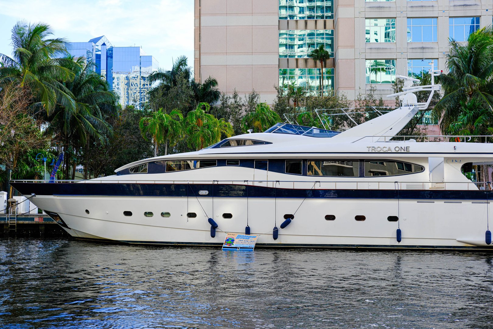 FORT LAUDERDALE, FLORIDA - January 27, 2025: Diving Charter in Fort Lauderdale Florida