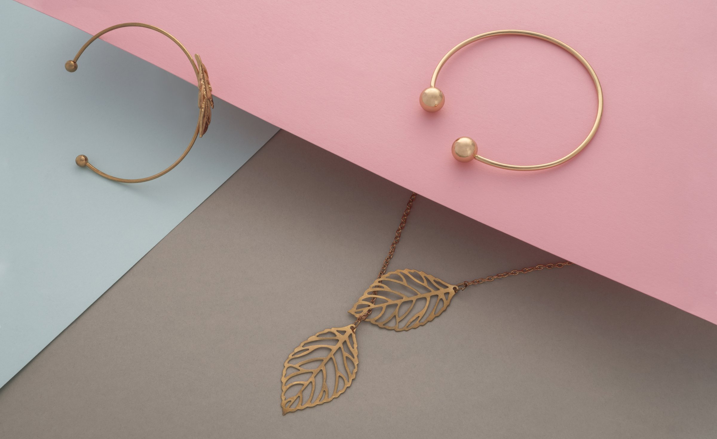 Leaf-Inspired Necklace Design