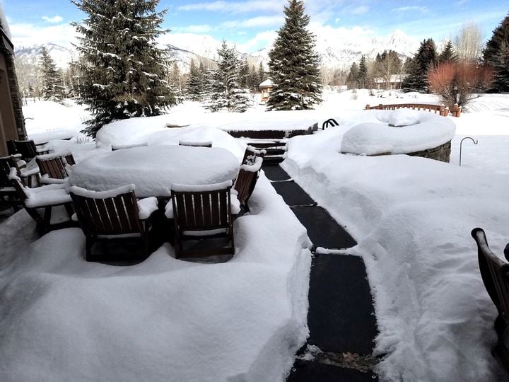 Walkway and pathway heated mats