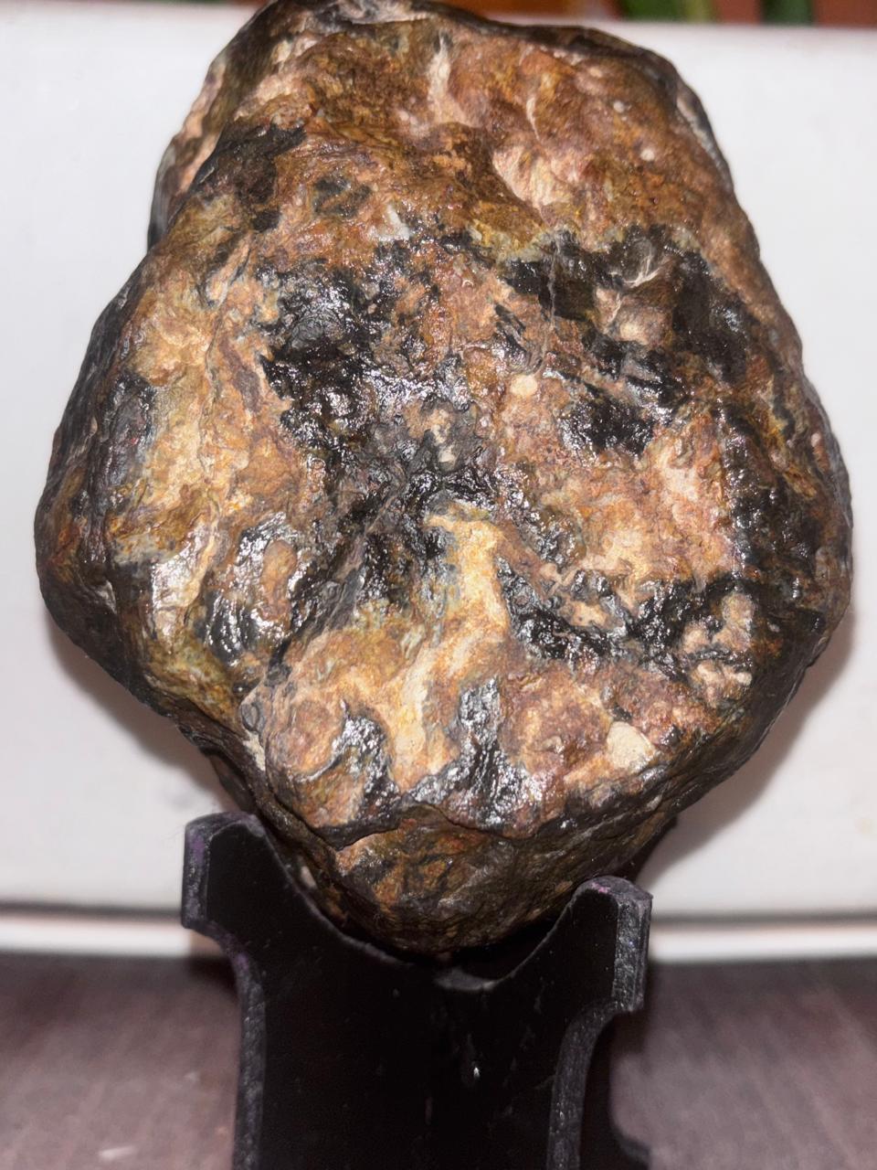 Corindón Zafiro Estrella Verde con Vetas Doradas - 2,002g de Tailandia