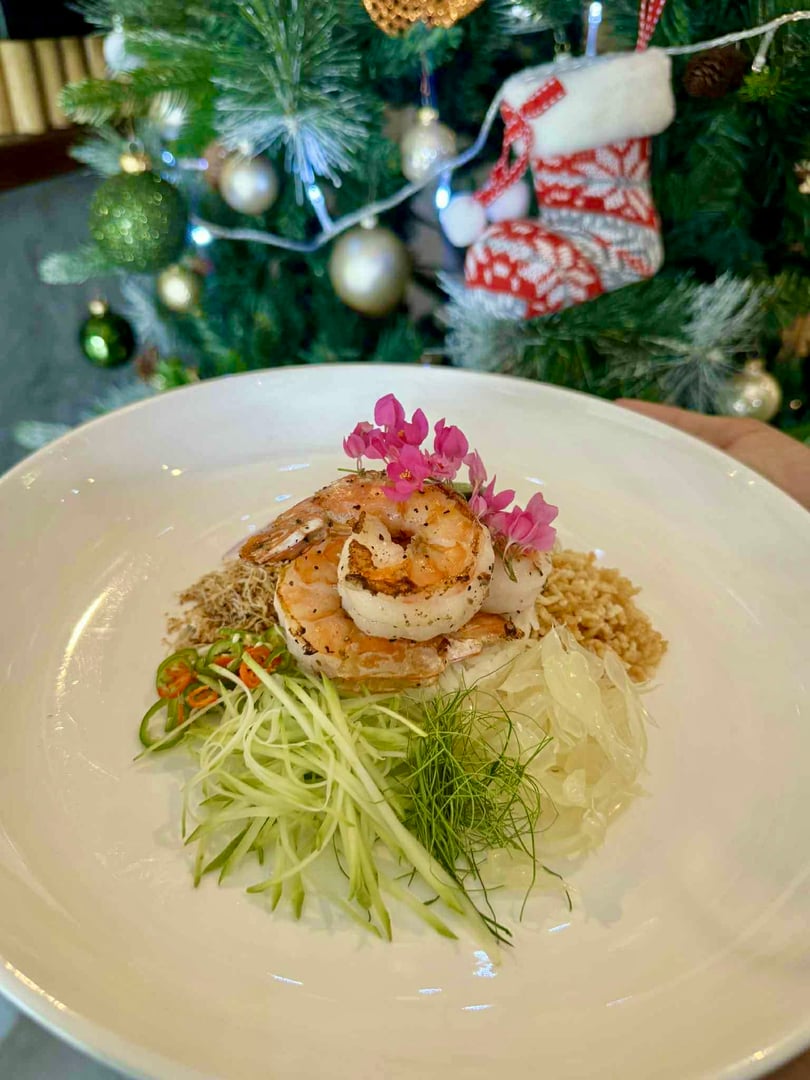 Khao Yam with Grilled King Prawns - Southern Thai rice salad with fresh herbs