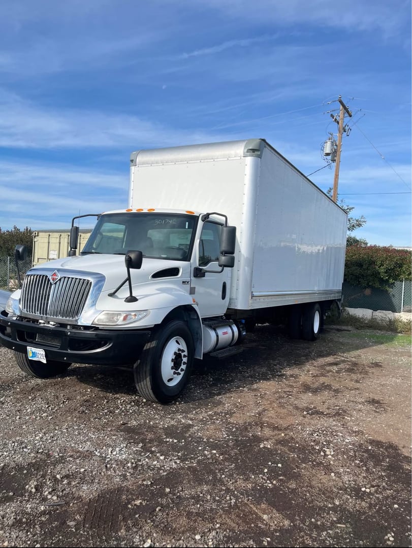 2020 International MV607 Box Truck
