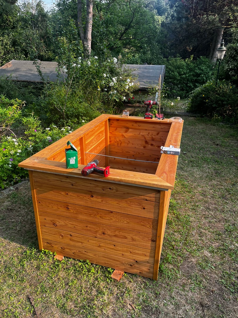 Raised Herb Bed Detail 2
