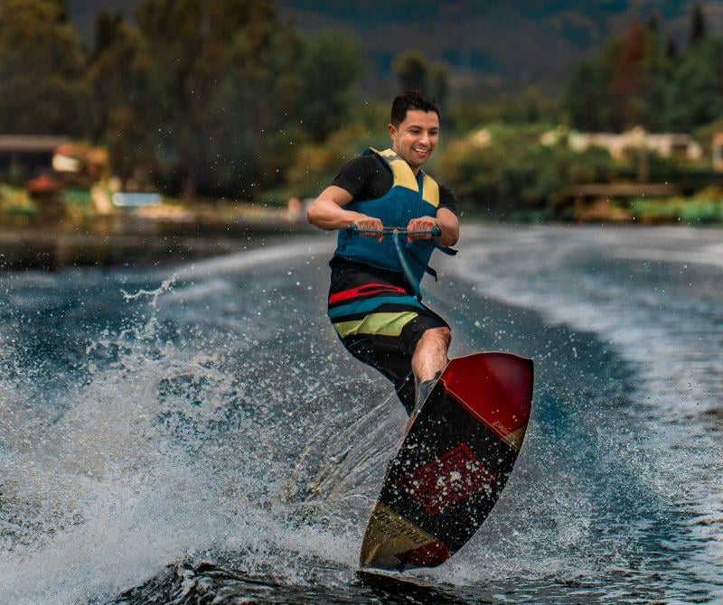 Wakeboard en Puerto Deportes Náuticos