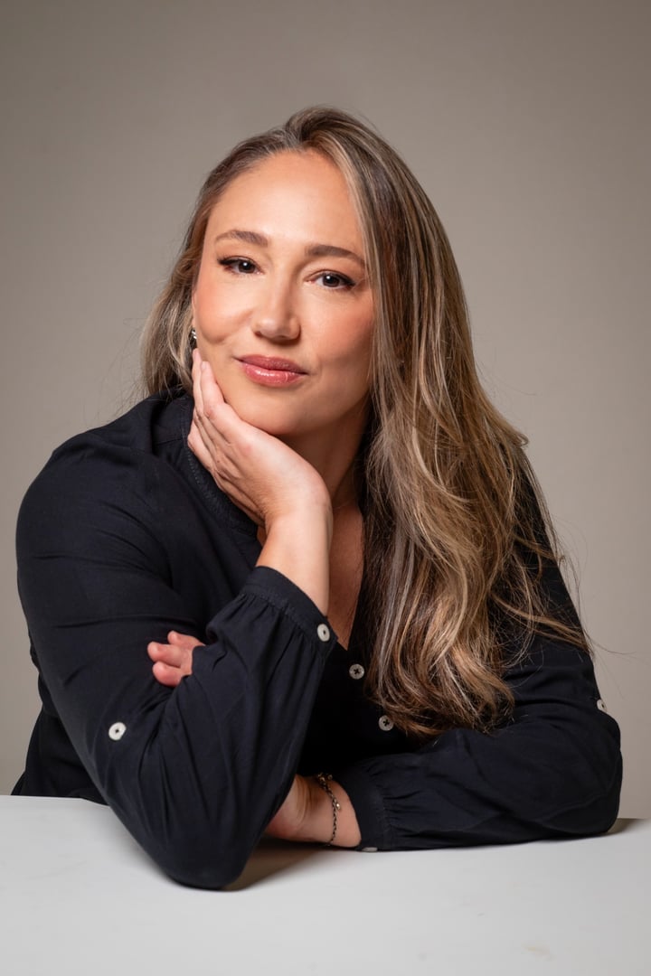 Claudia Gouveia Daltrowitz - Creative Director, Designer and Brand Strategist