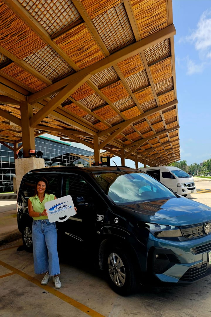 Private shuttle Riviera Maya - Premium transportation service connecting Cancun Airport with Tulum hotels and attractions