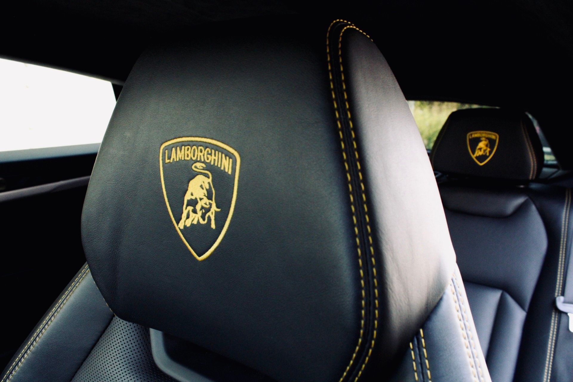 Lamborghini Urus luxury performance SUV