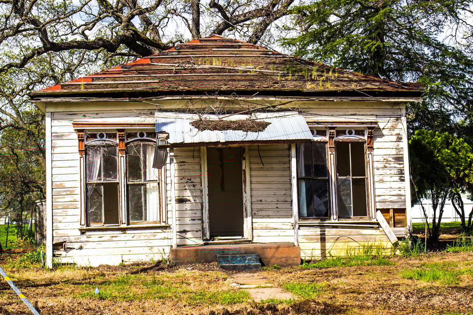 Abandoned Uninhabitable One Level House In Disrepair