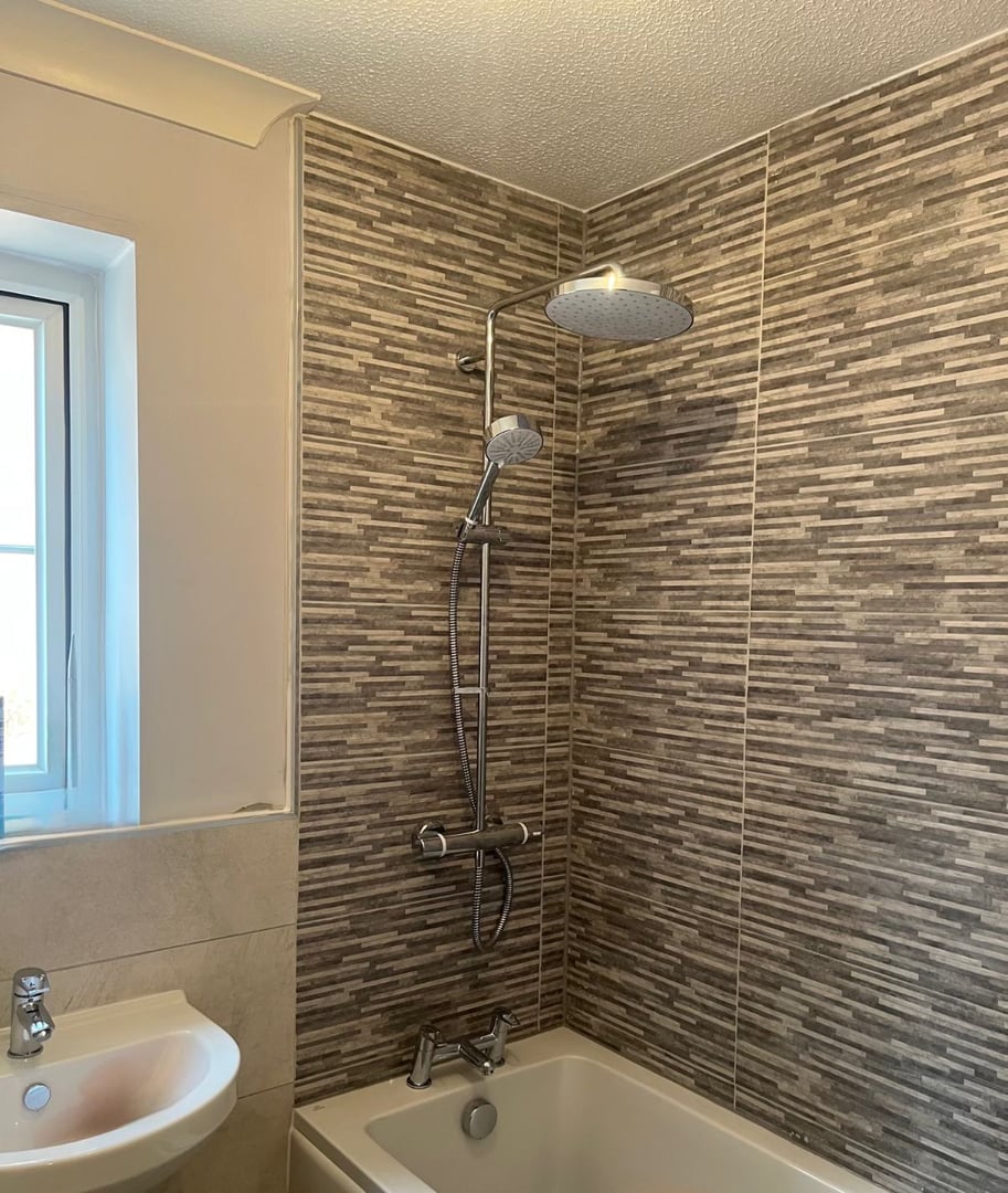 Bathroom after renovation by Yorkshire Green Heating