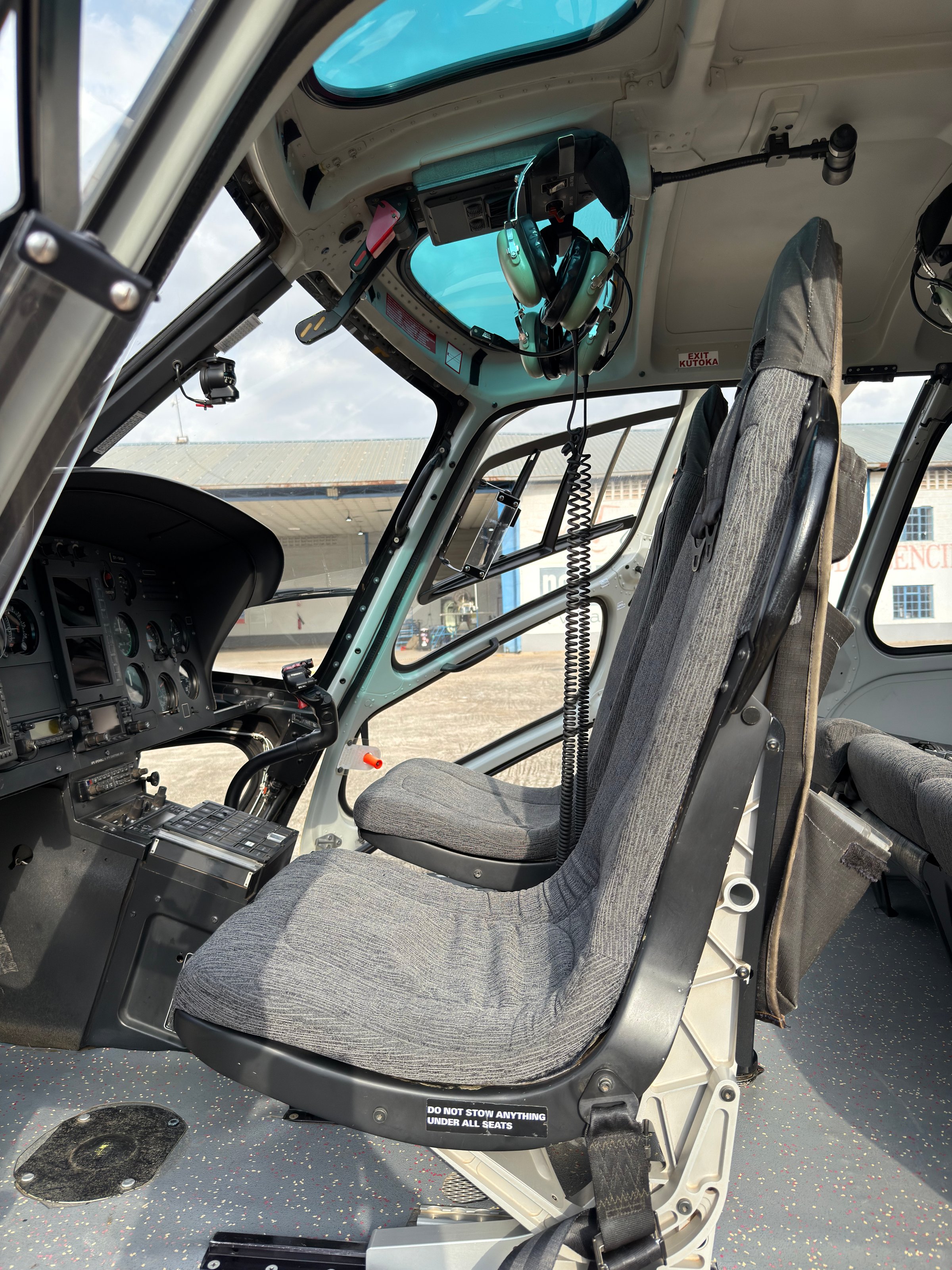 AS350B3 Ecureuil - Control systems