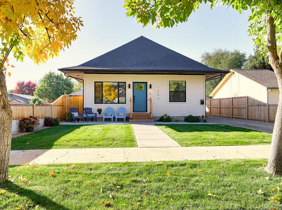 1209 Howard