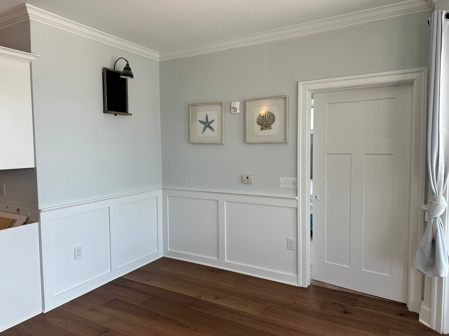 Professional interior painting services Montgomery County PA - house painting contractor near me