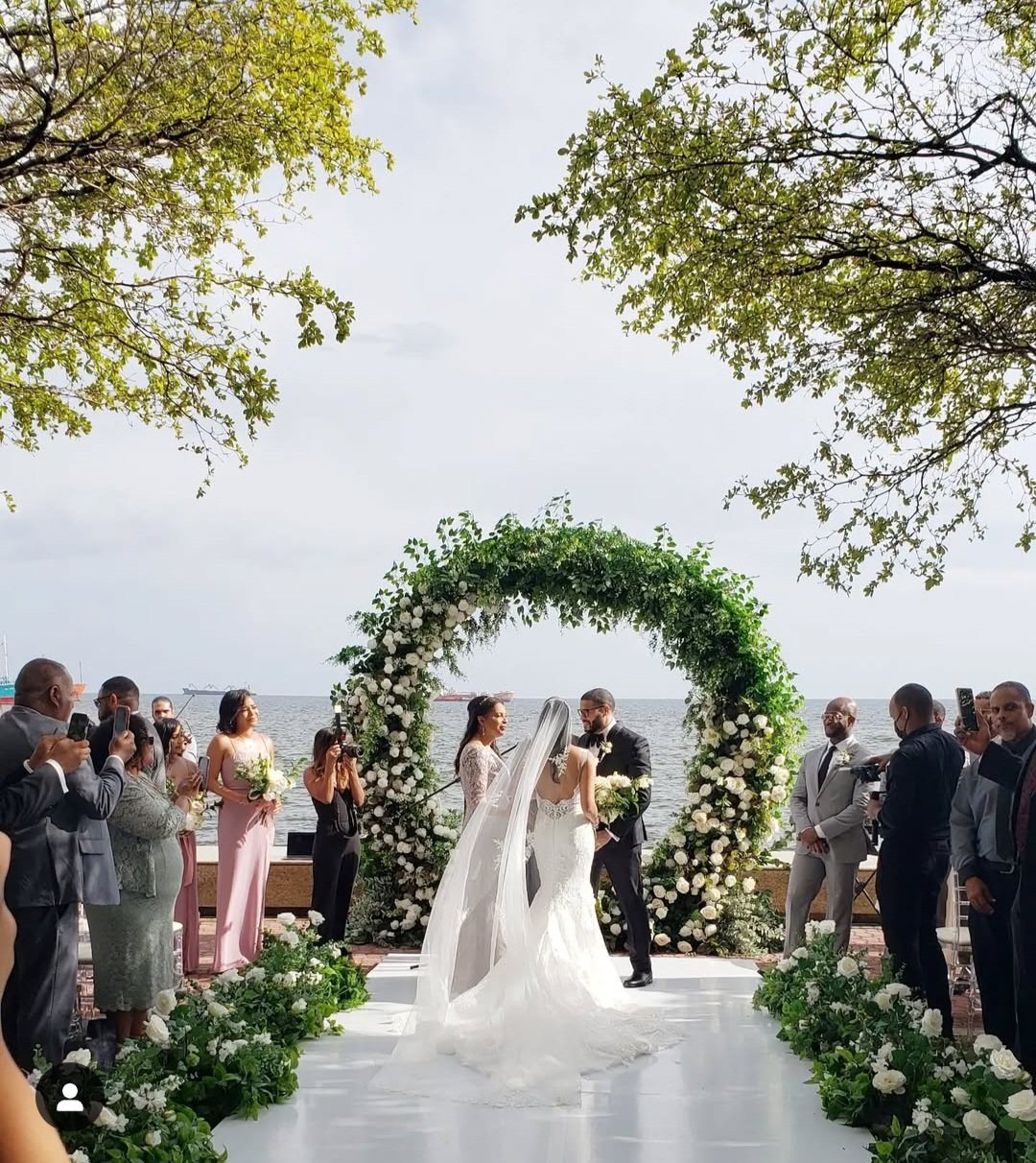 Elegant Moments