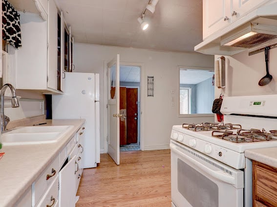 4315 N Cassia Before