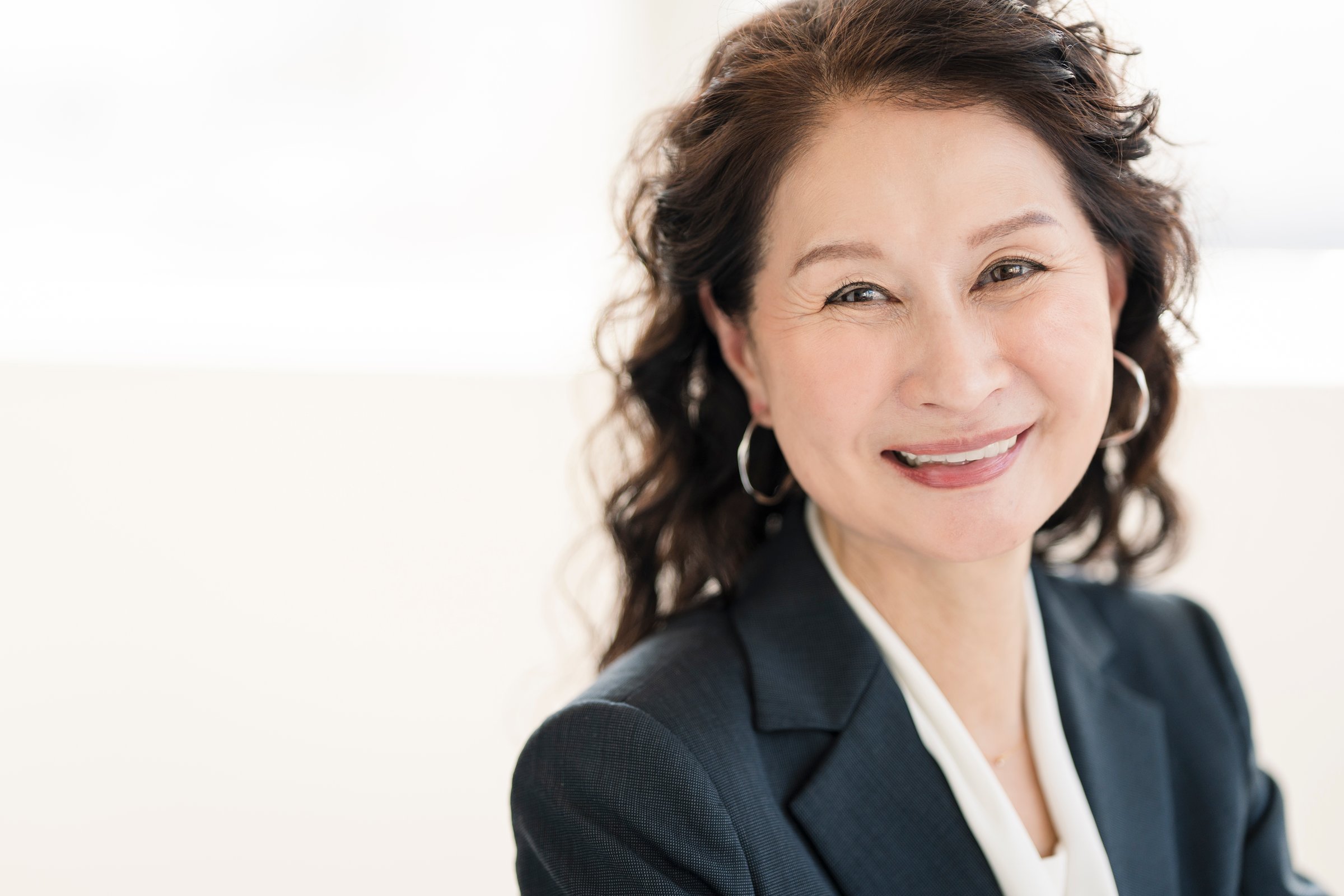 Portrait of a Japanese woman working in an office