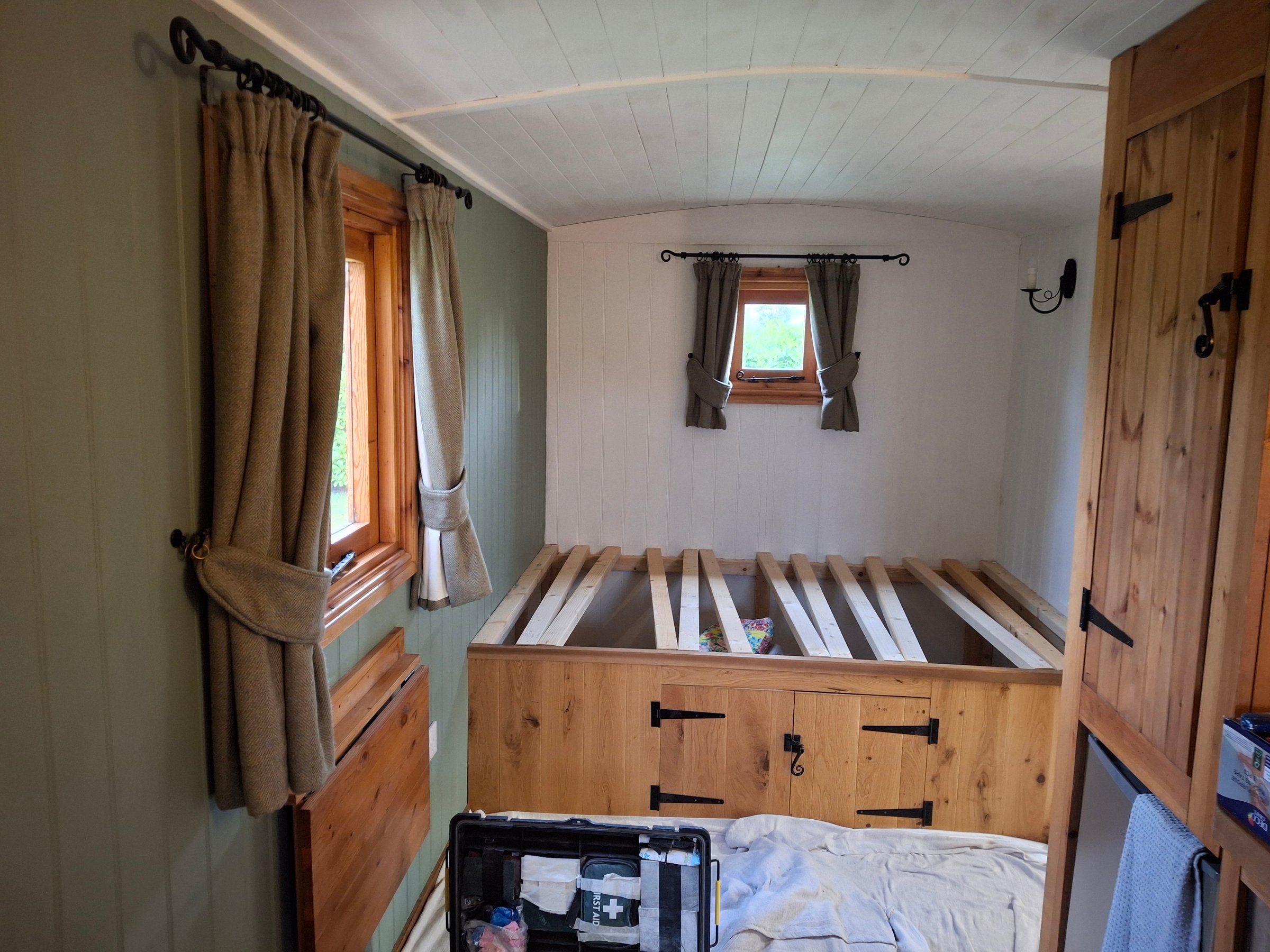 Professional painting and decorating work