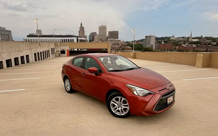 Toyota Yaris iA sedan