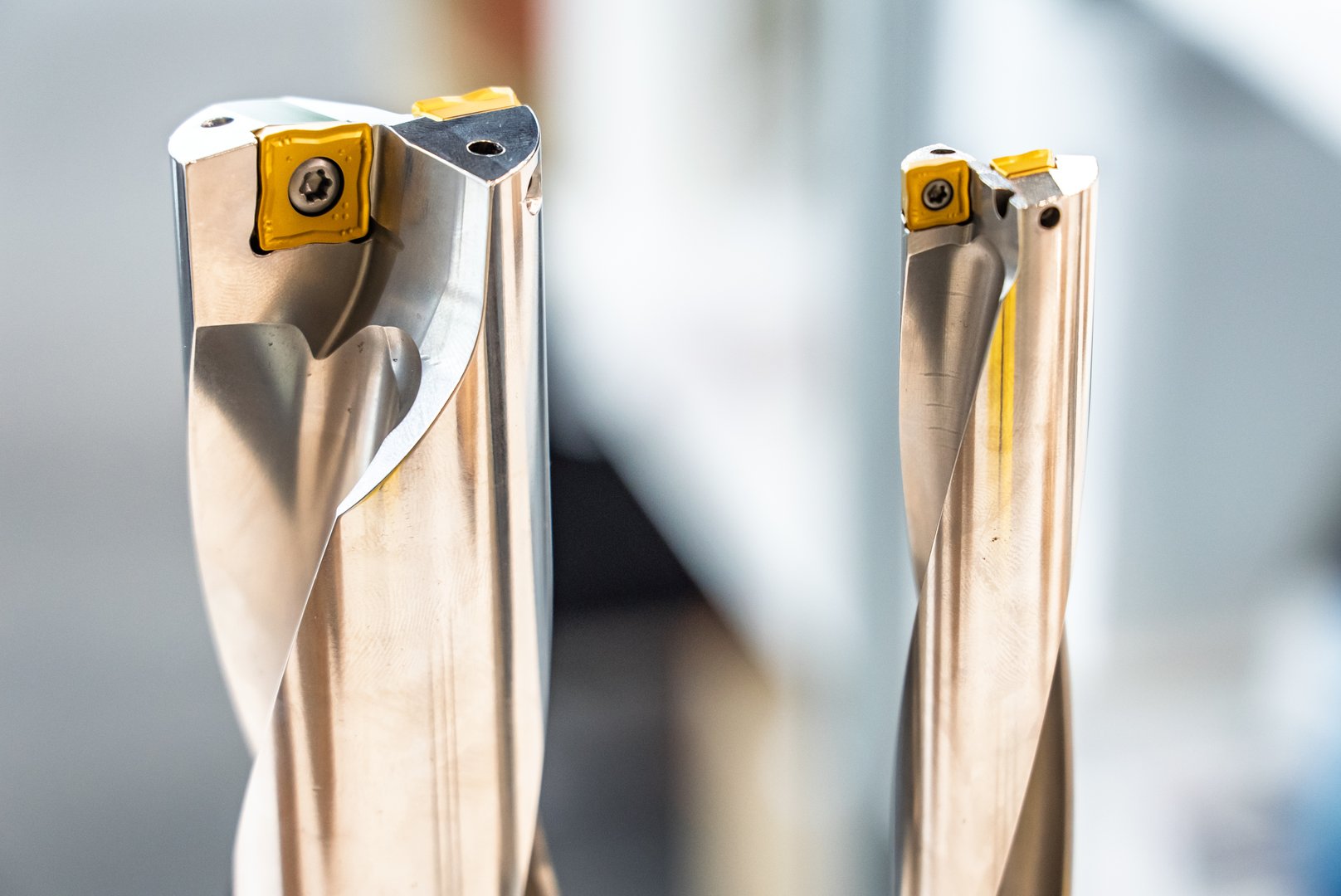 Drill bits special tools. Drilling cutters. Drilling metal steel cast iron on cnc machines. Drills with cutting inserts for machining on lathes and milling machines.