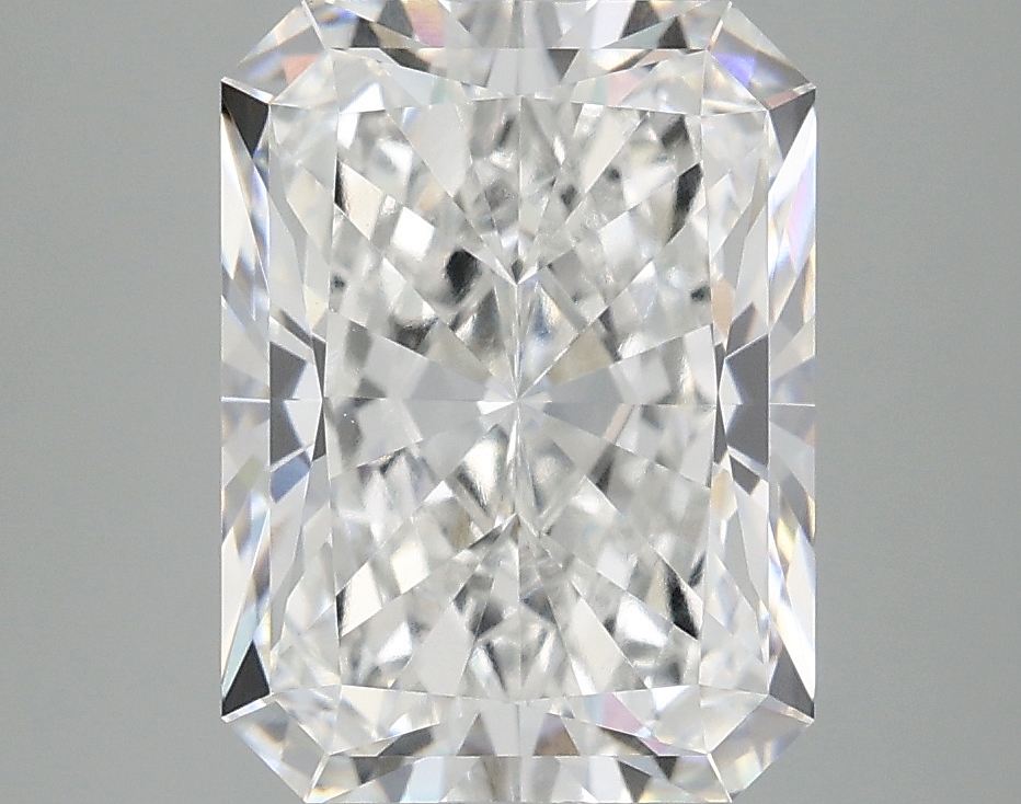 3.06 CT Radiant Cut Lab-Grown Diamond - E Color VVS2 Clarity IGI Certified
