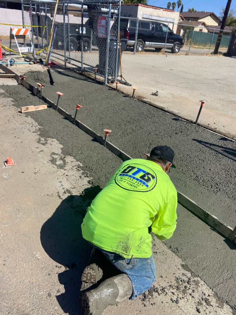 Commercial drive approach in progress Bakersfield