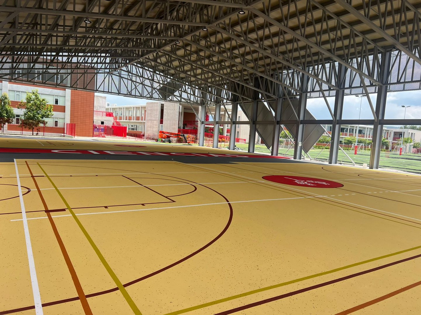 Canchas de pintura multiusos del Instituto de Ciencias - Vista 1