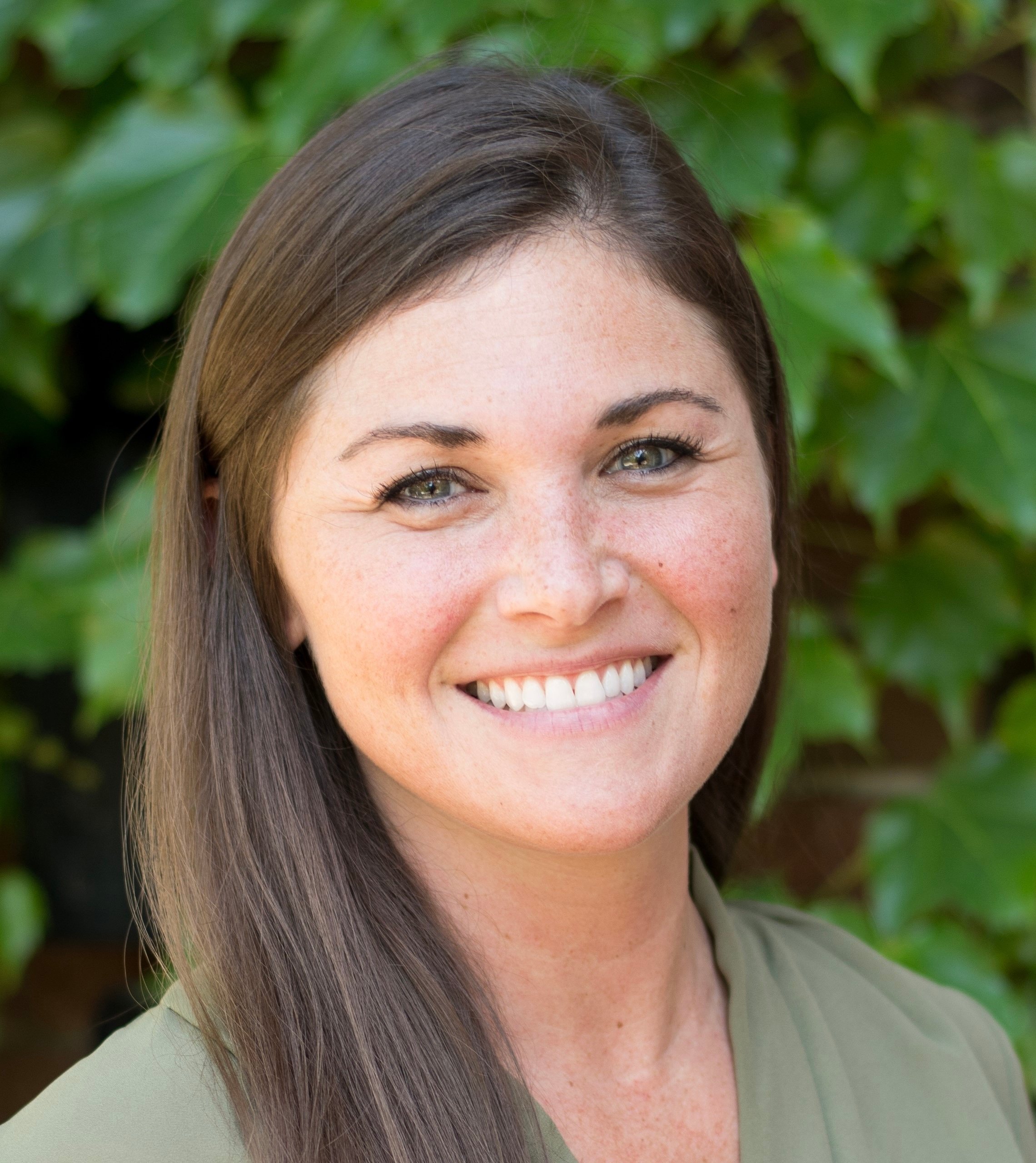 Whitney Olson - Co-founder of Waves Consultant