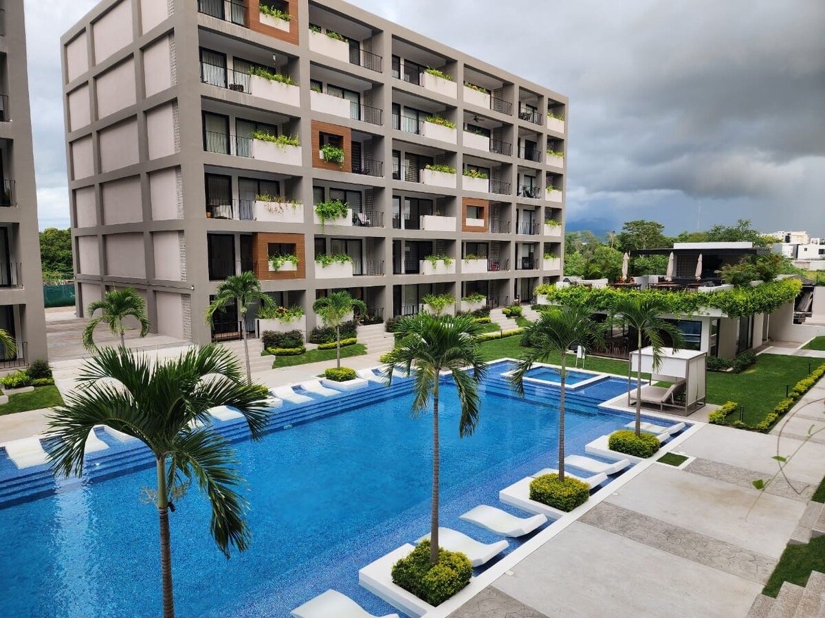 Iyari Entorno Residencial - Casa moderna con diseño vanguardista y alberca privada en Nuevo Nayarit