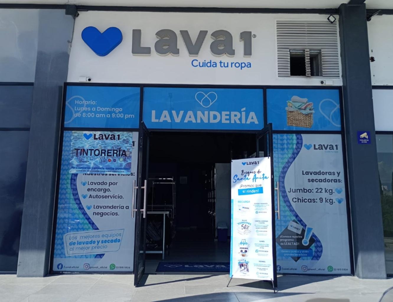 Sucursal BOSQUES LAVA1