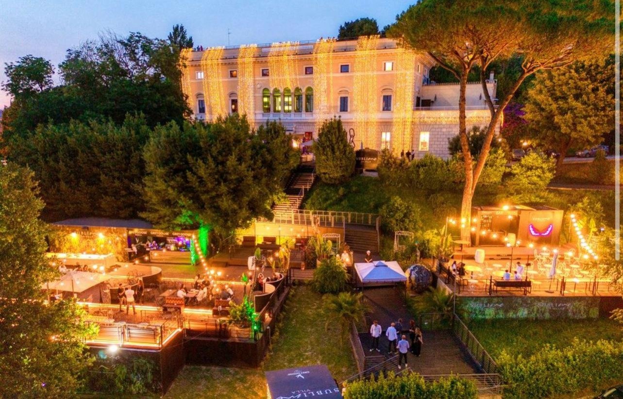 Sublime Villa - Dining area