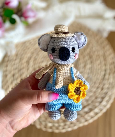 Maskotka szydełkowa