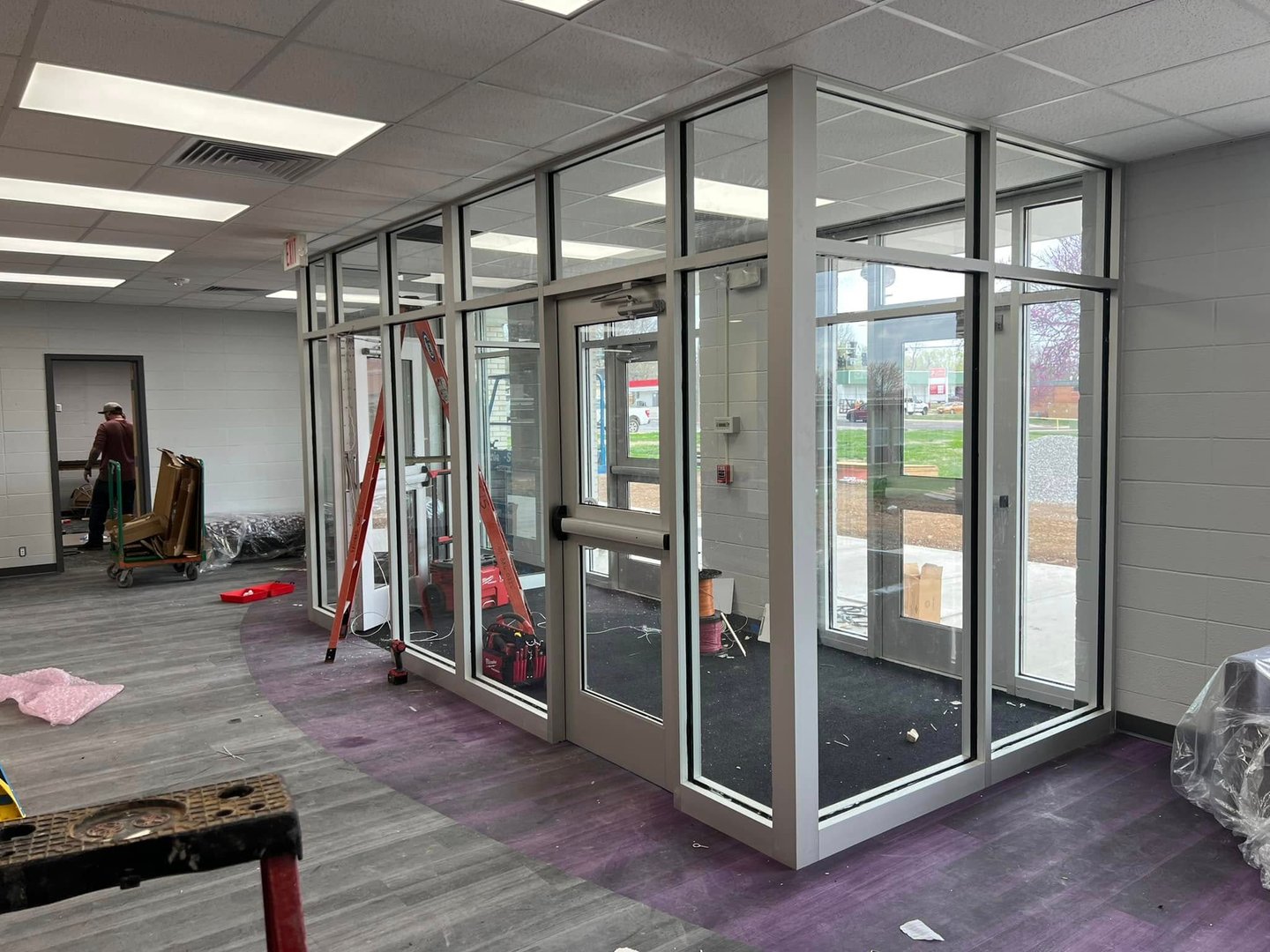 Secure vestibule construction for schools and municipal buildings - safety glazing Missouri