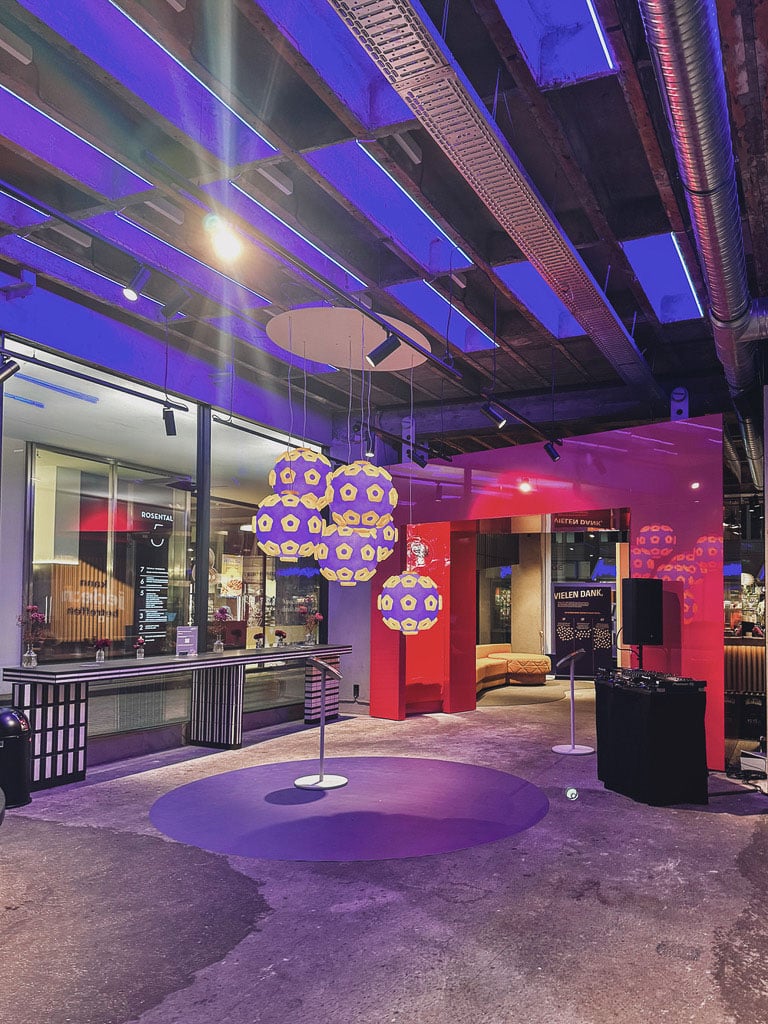 Awareness Ausstellung im fancyrosi.studio München