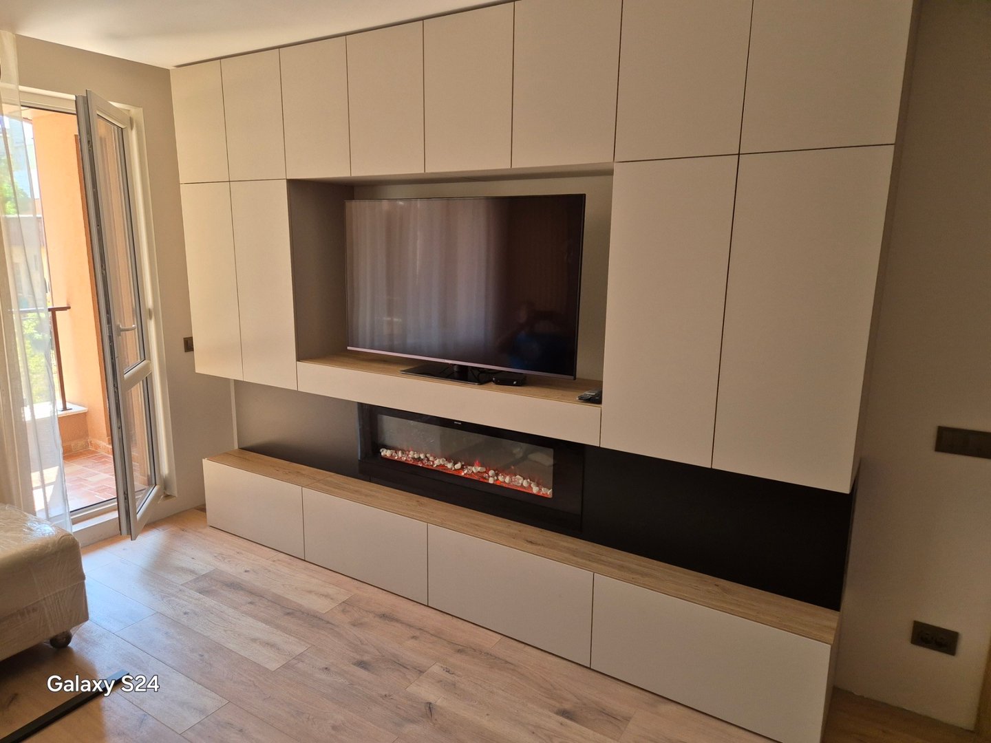 Холно обзавеждане