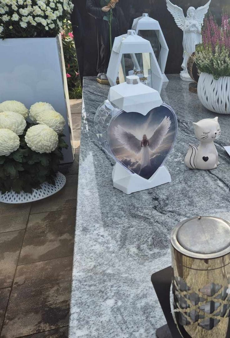 Znicz personalizowany od klienta - wyjątkowy design