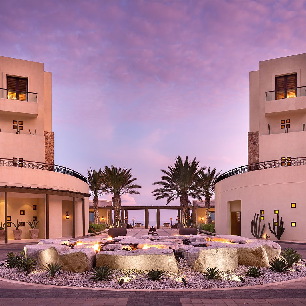 Fachada de Los Cabos Pedregal