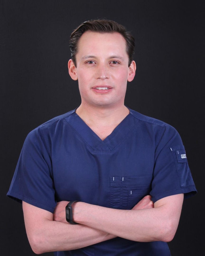 Dr. Hegel García - Neumólogo Pediatra