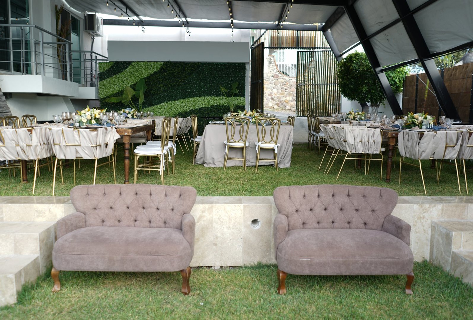 Terraza y Jardín en Samabaj