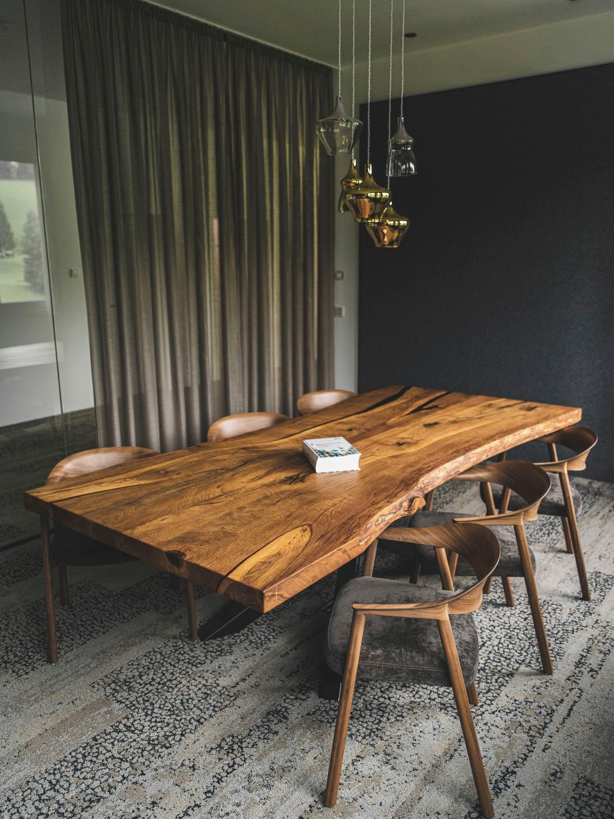 Muebles de parota a medida en Tonalá Jalisco - Comedor artesanal de madera premium fabricado por Export Muebles con más de 20 años de experiencia