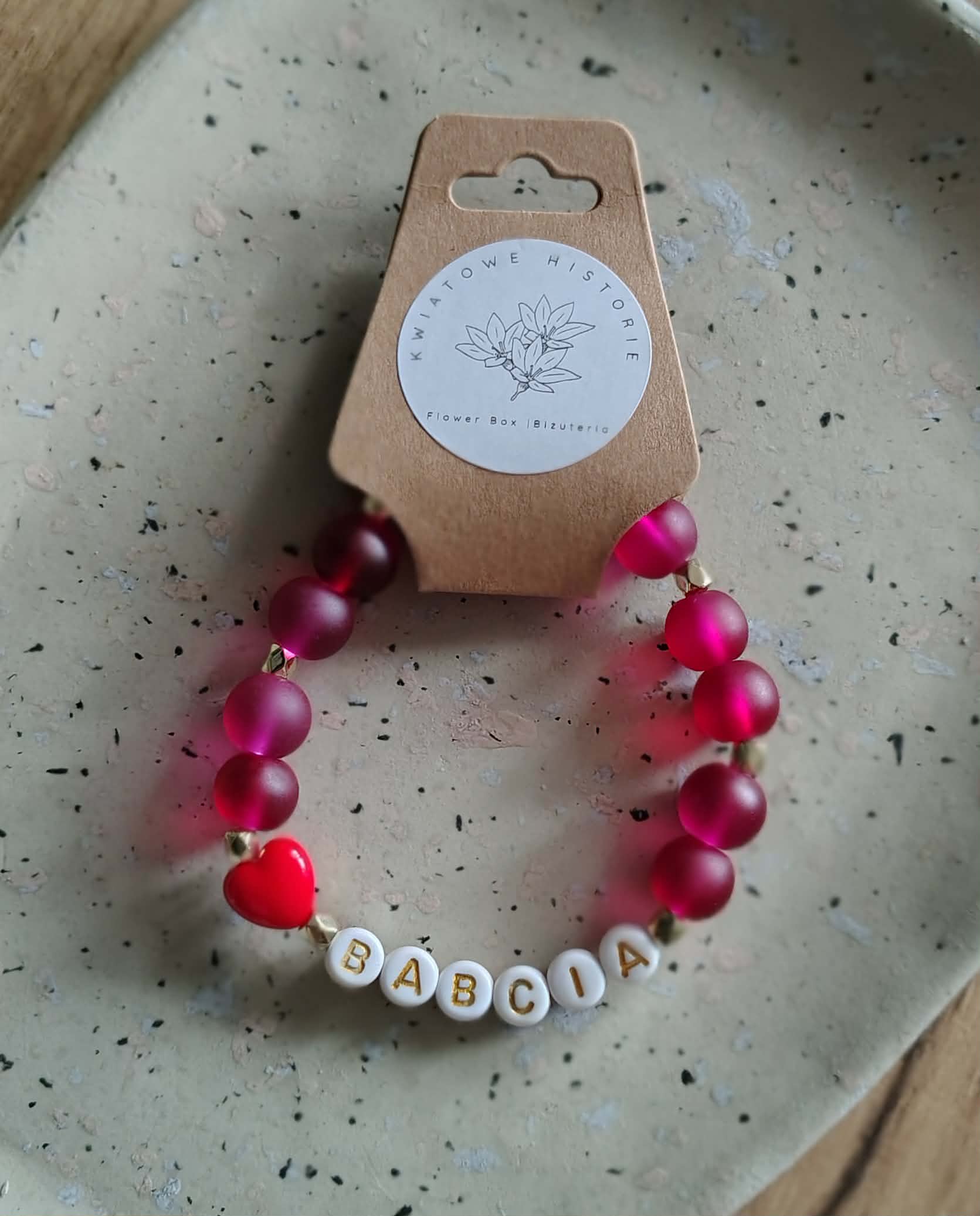 Bransoletka na Dzień Babci w kolorze czerwonym