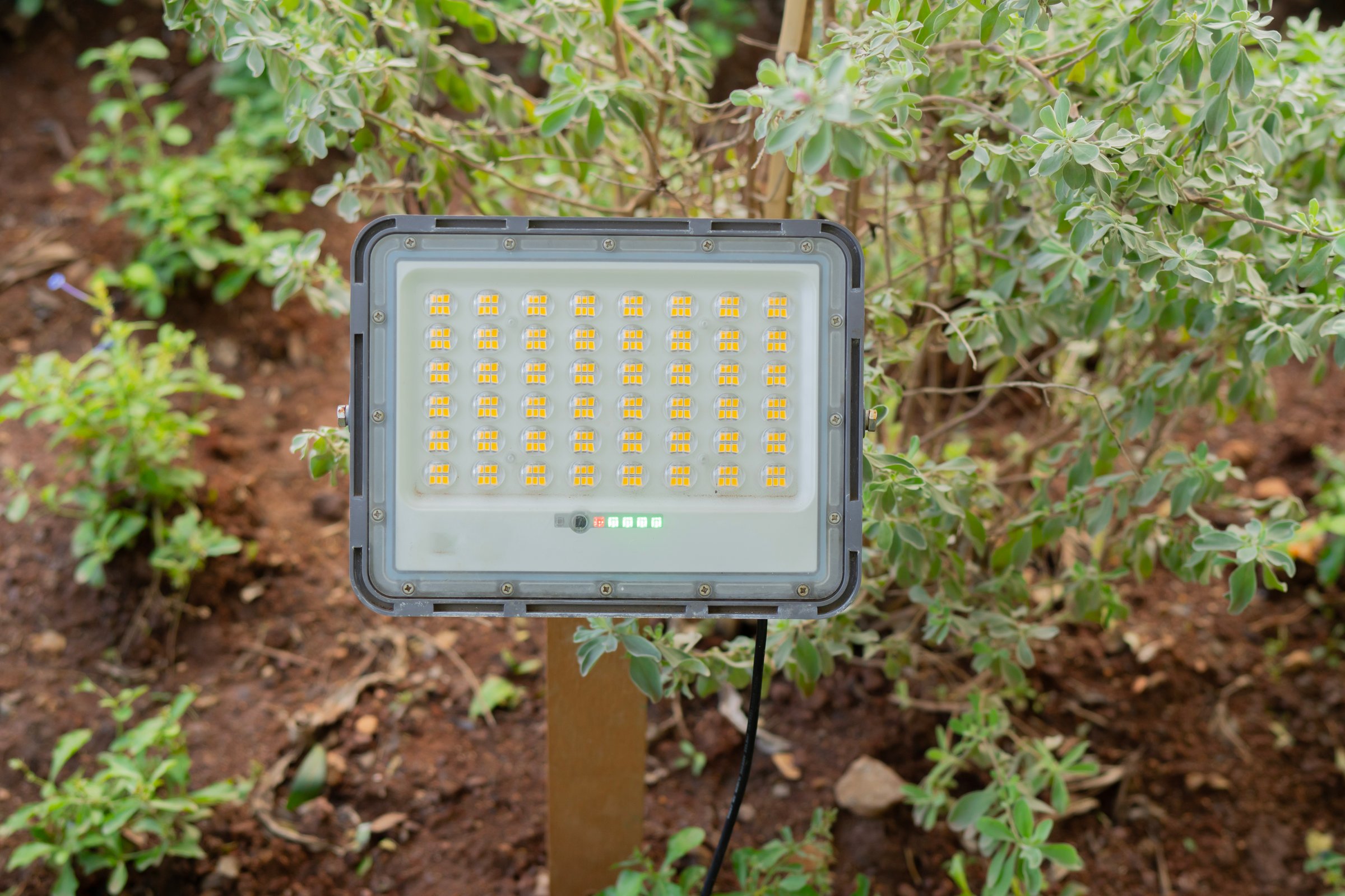 Lámpara de poste solar para jardín