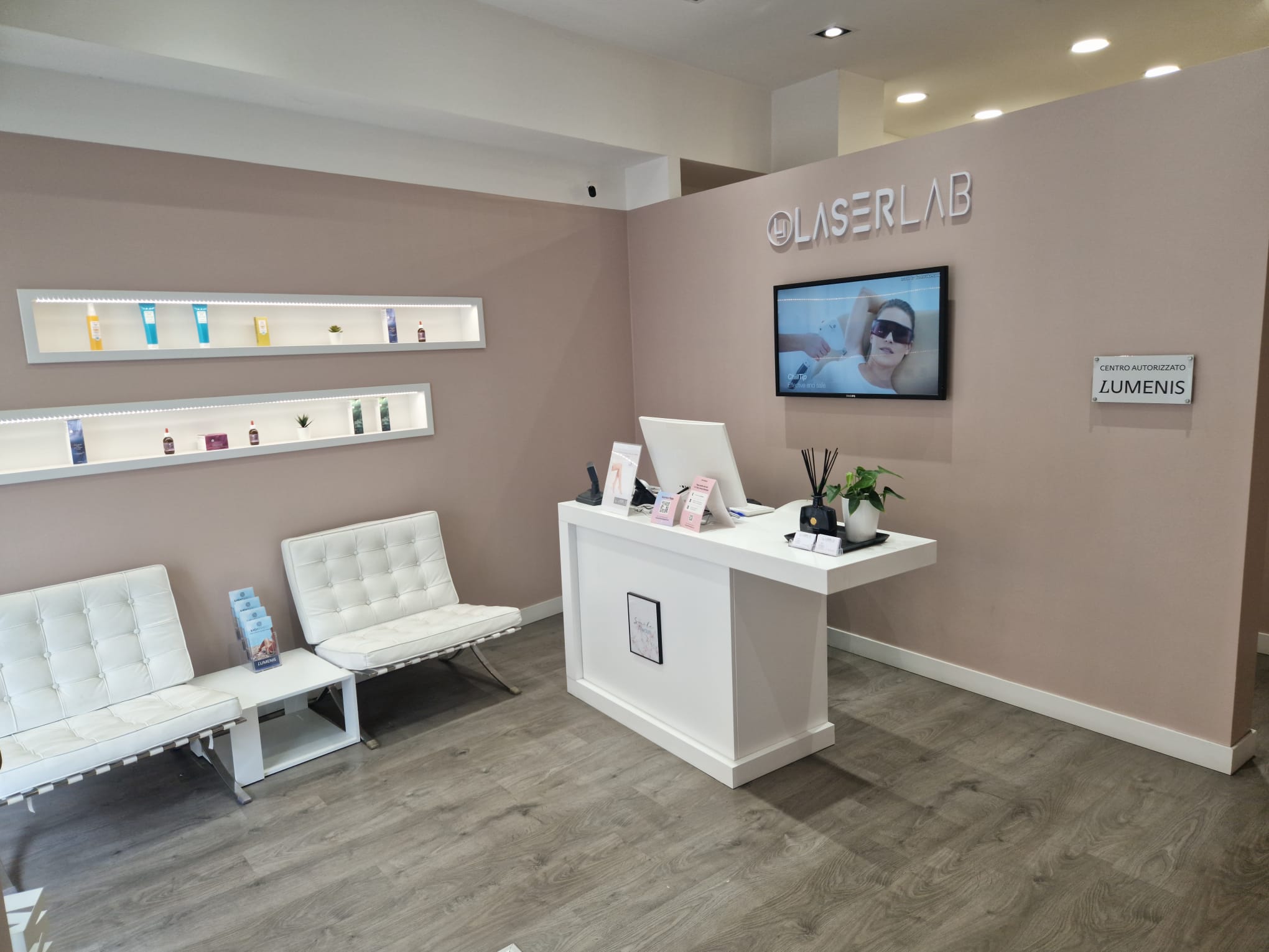 Interno negozio Laserlab