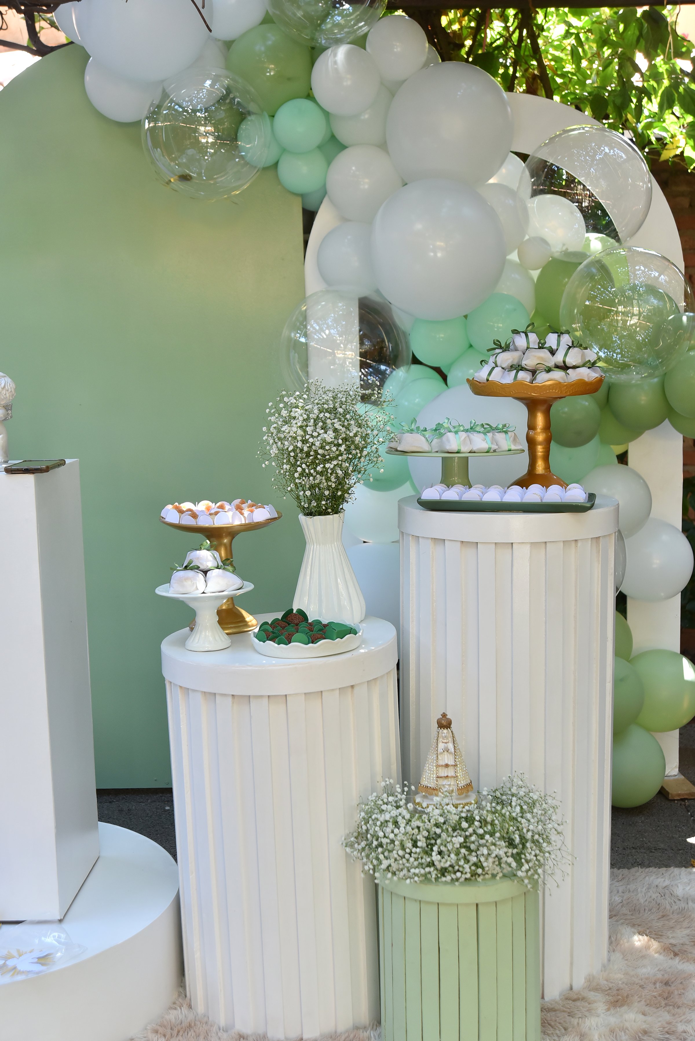 Candy bar επιλογές με γλυκά και σοκολάτες