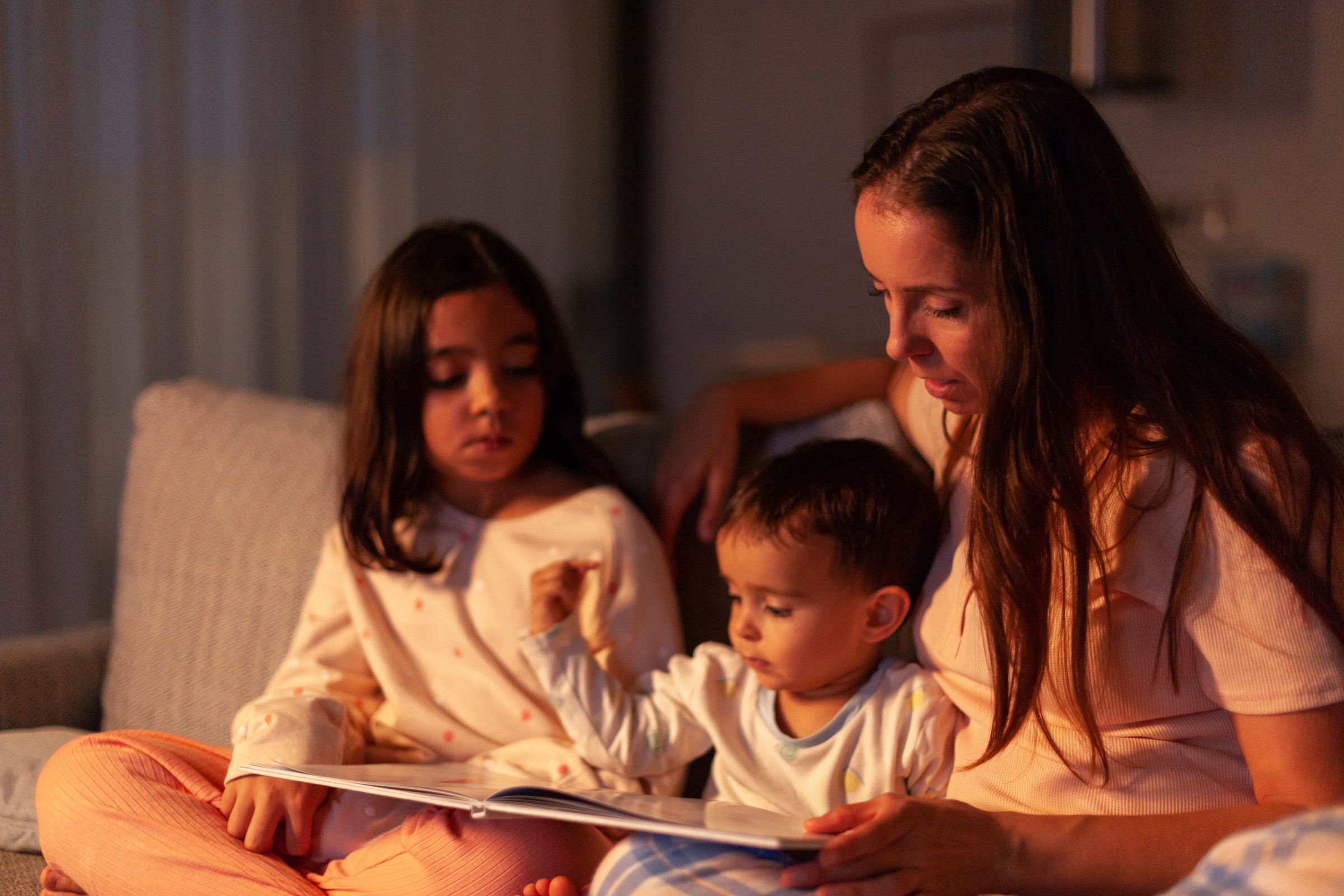 dinosaur bedtime book for toddlers