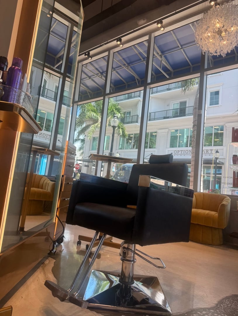 The Q Salon Interior - Downtown Sarasota men's hair salon