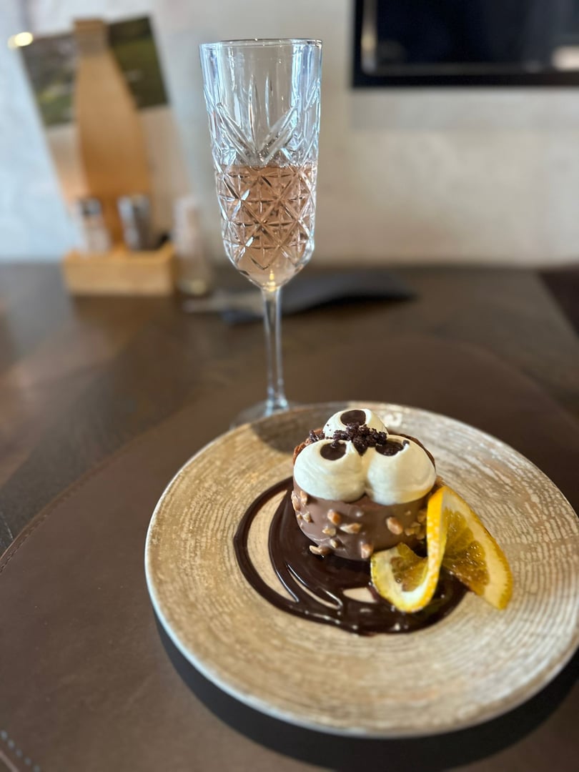 Korak Ispred restaurant interior