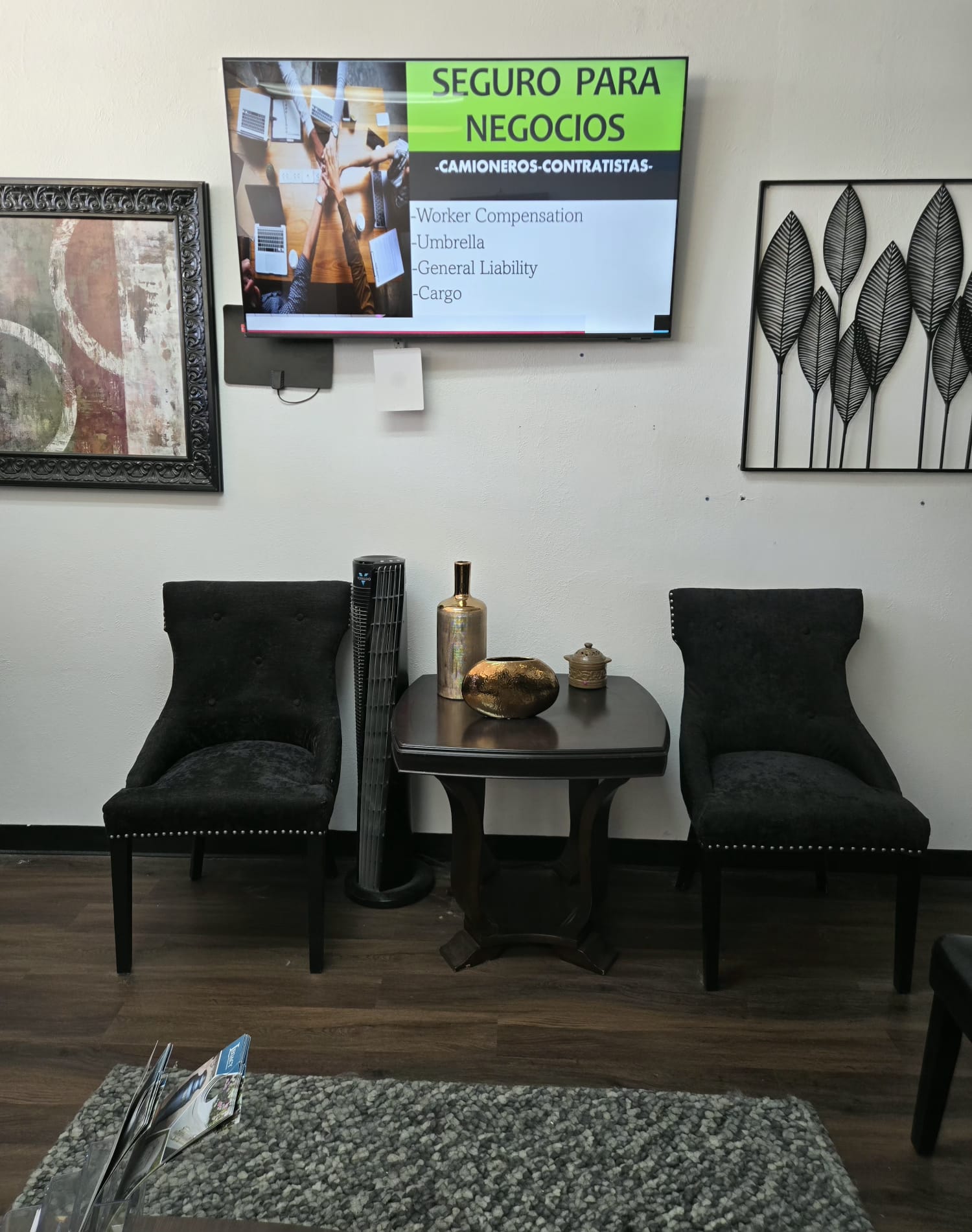 Equipo de Colmex Agency brindando todos los servicios