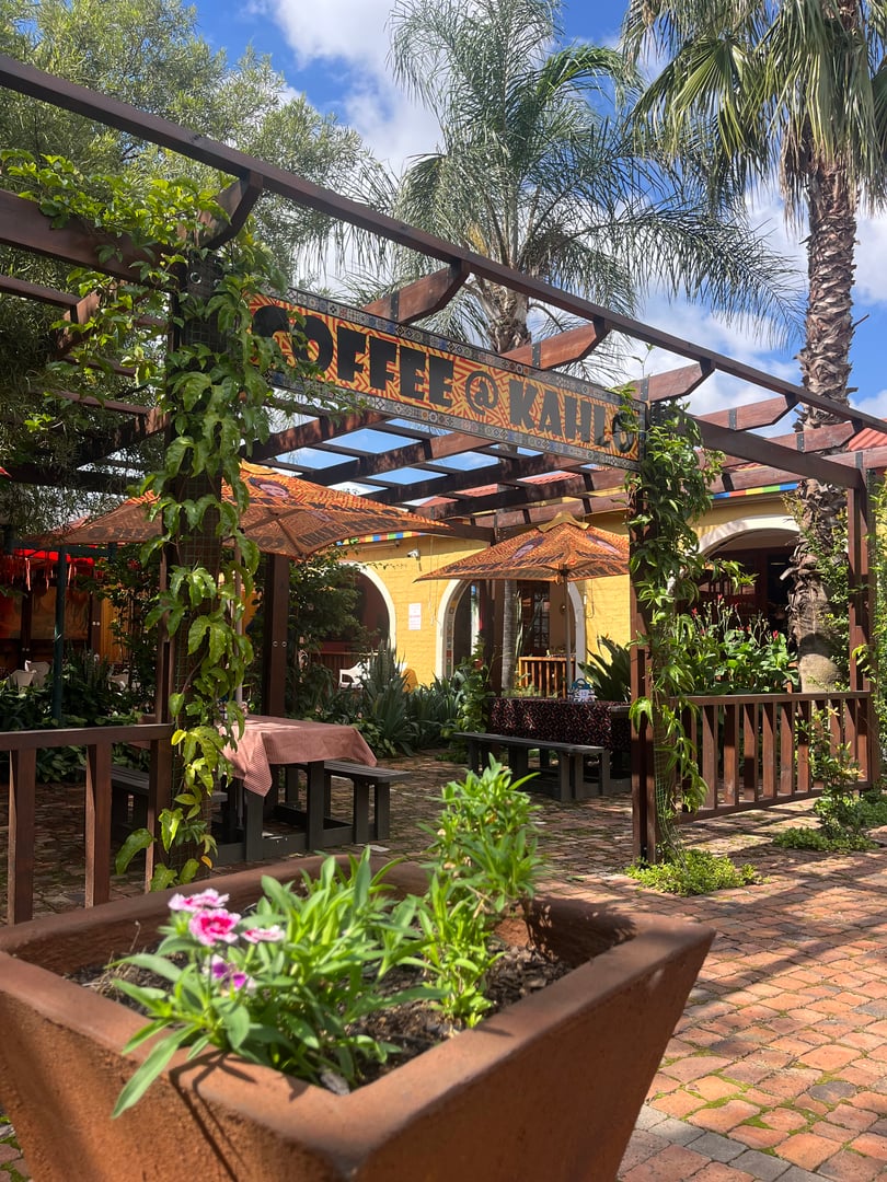 Coffee at Kahlo ambiance